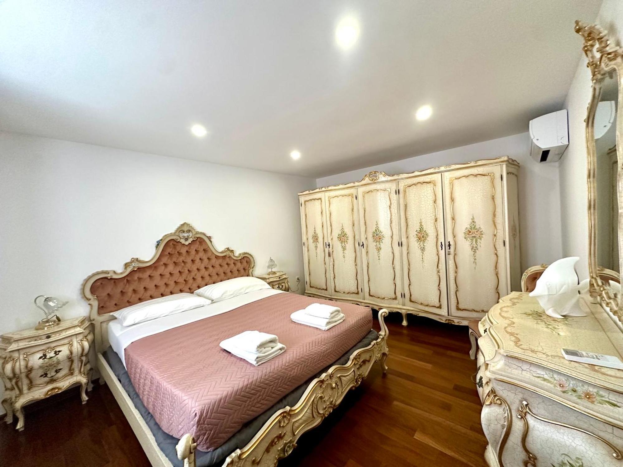 Dream Apartments 피란 외부 사진